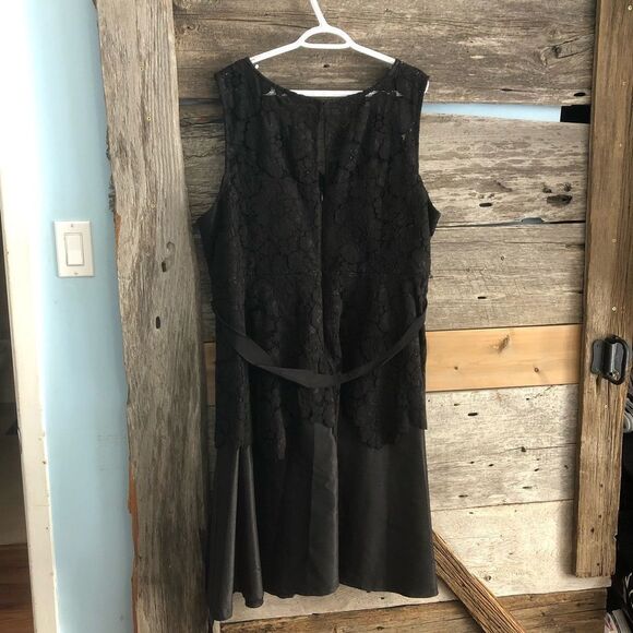 𝅺michel Studio NWT plus size 22 Black A-line lace dress - Picture 6 of 10
